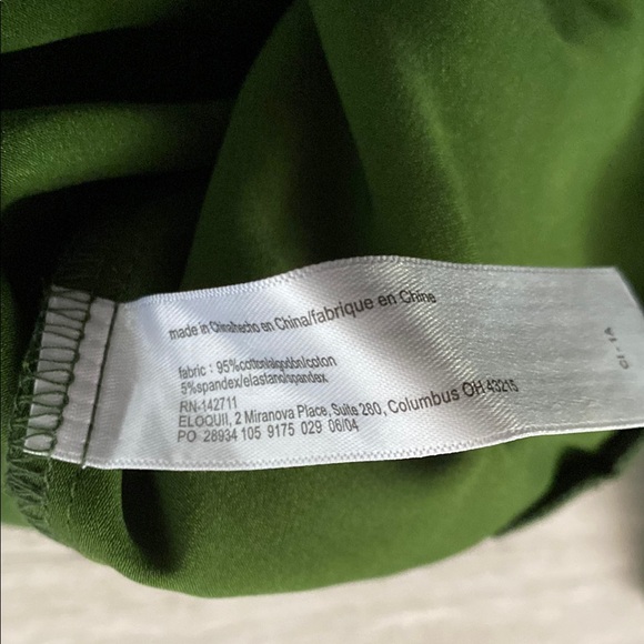 Eloquii Green Boxy Blouse with Pleated Side Panels - Picture 6 of 6